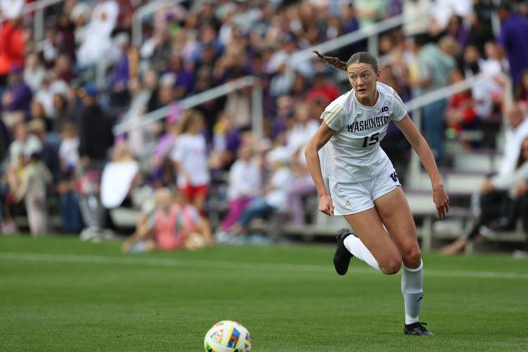 242909_KanoaShim-Ly_WSoccerVsIndiana-10.jpg